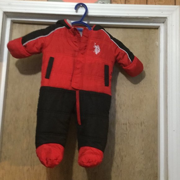 U.S. Polo Assn. one piece snowsuit size 6/9 months excellent used condition - Picture 1 of 7